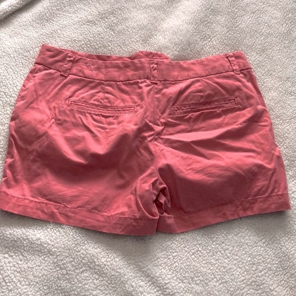Loft Like new size 2 pink shorts summer shorts - Picture 2 of 3